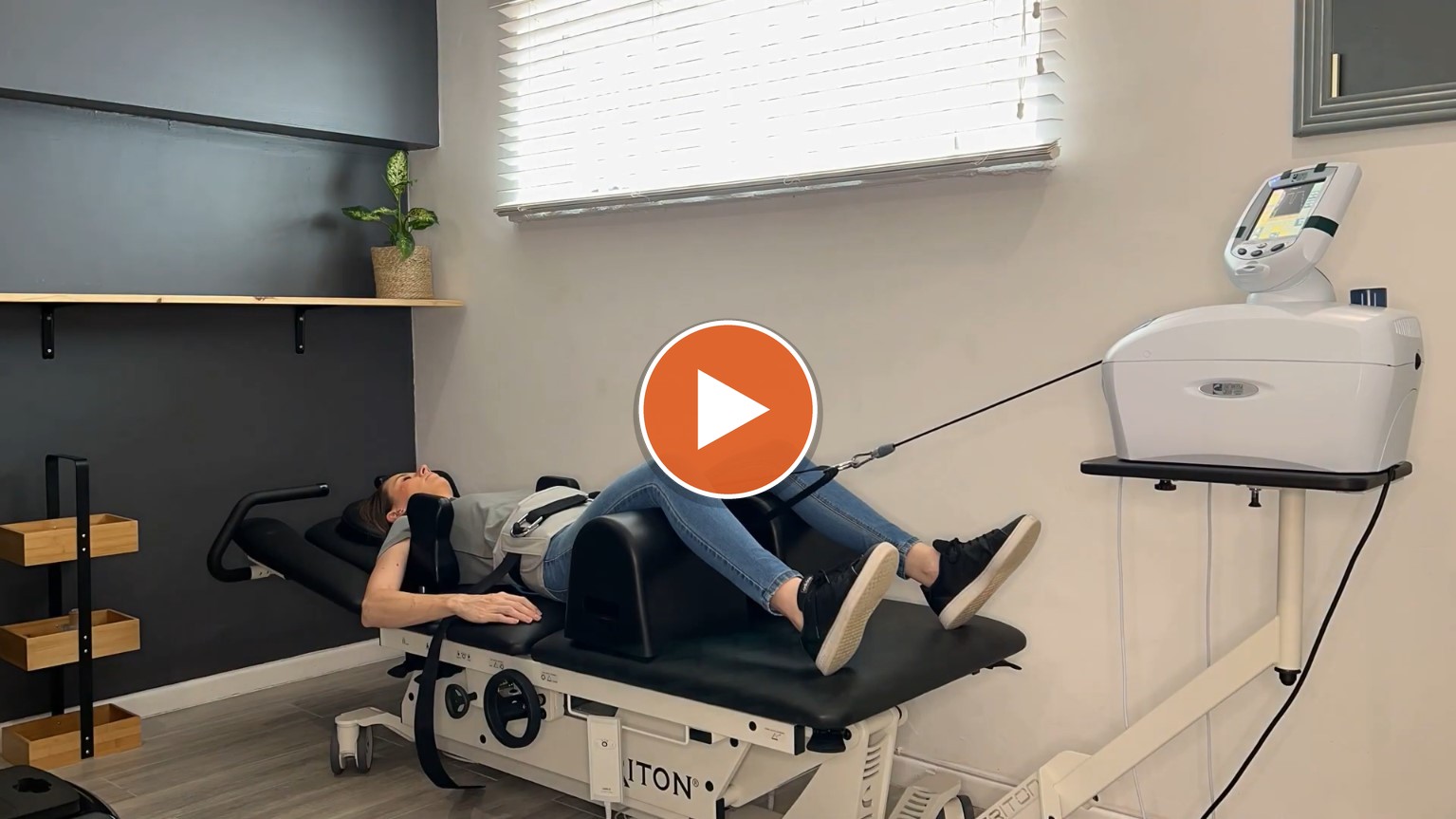 Video of Leigh on the Triton DTS spinal decompression table.